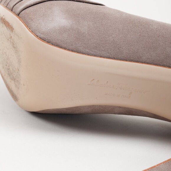 Salvatore Ferragamo Mauve Suede Platform Heels - Picture 5 of 10